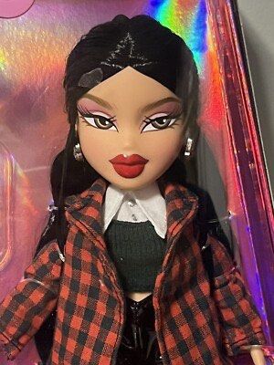 NIB Alwayz Bratz Jade Doll (Category: Kids Toys) located in Quezon City. Submitted by dollzilla (Listing ID 1455115321, Image 3). Description: .