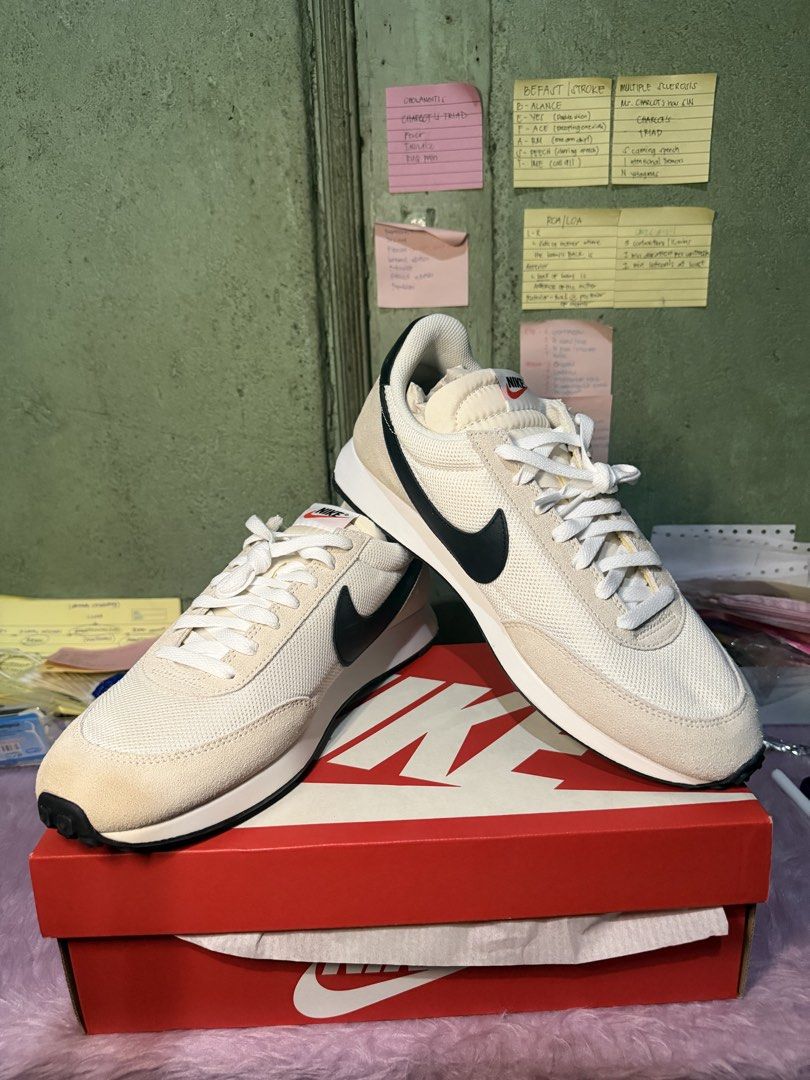 Nike Tailwind 79 (Category: Sneakers) located in Manila. Submitted by leeeeyr (Listing ID 1455051939, Image 3). Description: Nike Tailwind 79 on hand sizes: 9 9.5 10.5 Sampaloc, Manila Meet up or delivery .