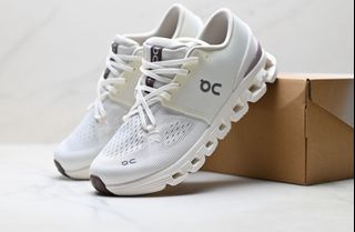 (Category: ) located in . Submitted by khai.uasneakers (Listing ID 1455121431, Image 1). Description: .