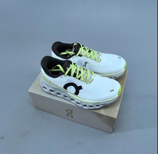 (Category: ) located in . Submitted by khai.uasneakers (Listing ID 1455120405, Image 1). Description: .