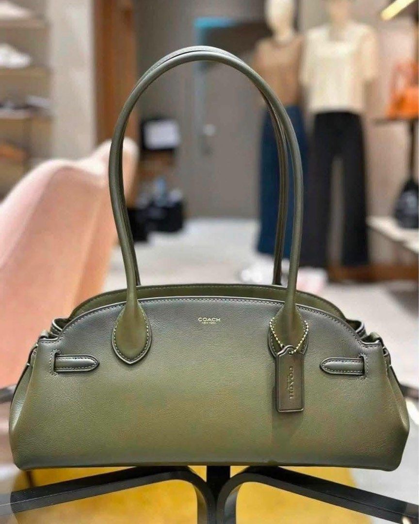 💯ORIGINAL COACH EMPIRE CARRYALL BAG 34 (Category: Shoulder Bags) located in Quezon City. Submitted by ashongsstore (Listing ID 1454986418, Image 1). Description: 👜✨ C0ACH RETAIL BAGS ARE HERE! ✨👜 🇵🇭AVAILABLE🇵🇭 Your favorite CCH styles, straight from the retail collection — now available at a much better price. 🤎 From everyday totes to chic shoulder bags, there’s a CCH for every mood and every outfit. ✨ 💎 Retail bags | Authentic CCH 🛍️ L