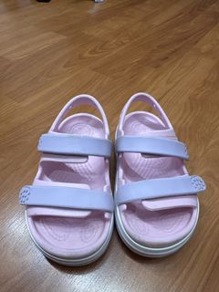 (Category: ) located in . Submitted by branded.shopper (Listing ID 1455140047, Image 1). Description: .