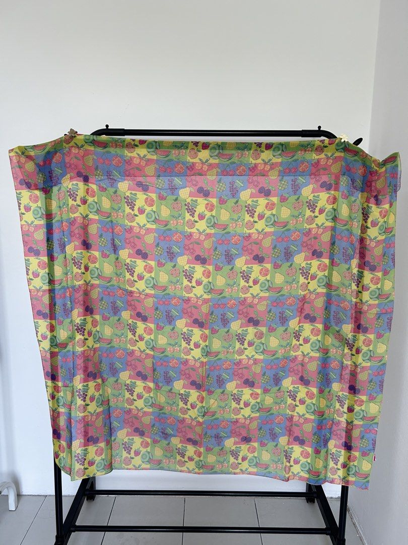 Printed Square (Category: Hijabs) located in Pontian. Submitted by aliakarimii_ (Listing ID 1454953556, Image 1). Description: Aidijuma Tag White Material Cotton RM5 Bidang 45.