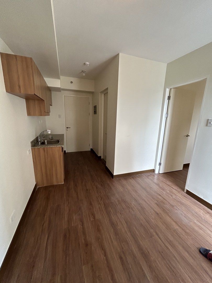 Prisma One Bedroom Unit (Category: Apartments & Condos) located in Pasig City. Submitted by liza.ordonio (Listing ID 1455036714, Image 2). Description: Prisma One Bedroom Unit Rate : 17.5k plus condo dues Minimum of 3 year lease.