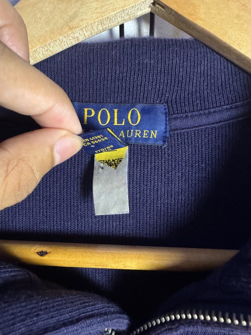 Ralph Lauren Quarterzip Navy Blue Tripony (Category: Activewear) located in Tabaco. Submitted by emmanyul (Listing ID 1455117976, Image 3). Description: Ralph Lauren Quarterzip Navy Blue Tripony - 21x27 - No Issues - Guaranteed Authentic - 10/10 Color Rate - ₱3,000 + sf.