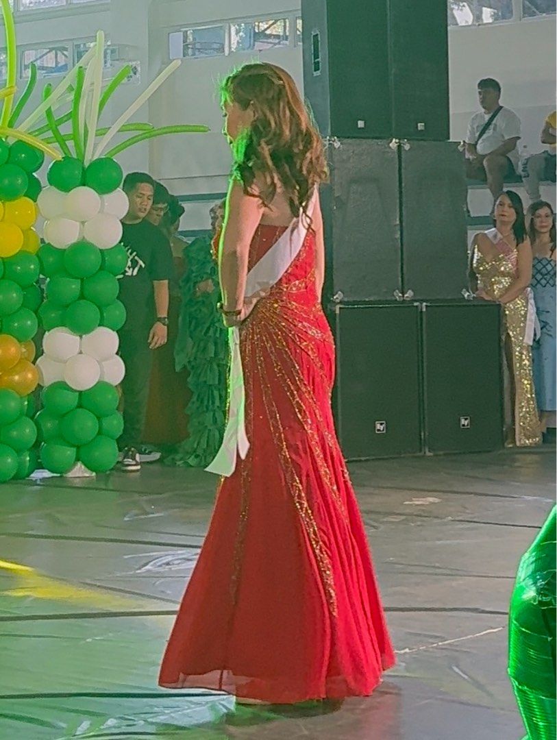 Red gown (5 ft small female build) (Category: Evening dresses & gowns) located in Makati City. Submitted by greywordsmith (Listing ID 1455089745, Image 3). Description: Helping sell this red gown for my mom..