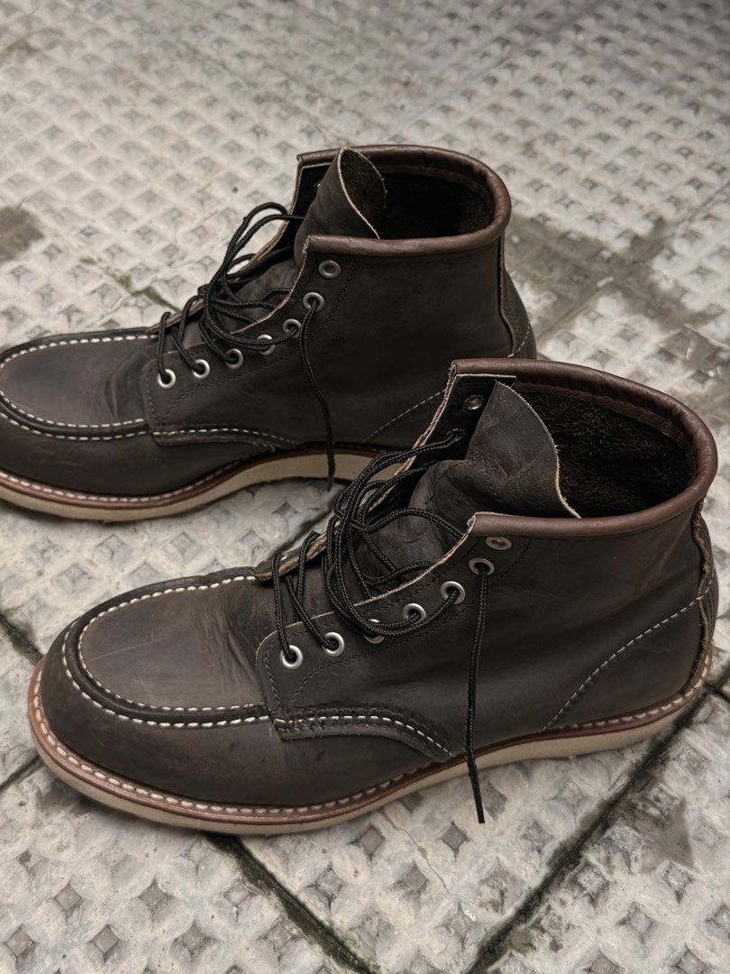 Red Wing Moc toe boots 8890 (Category: Boots) located in Manila. Submitted by keith.keith (Listing ID 1455031564, Image 1). Description: Red wing moc toe Bought brand new in 2025 for 22k Size US 9 (ideal for size 9.5 to 10 for regular sneaker size) Production date 2024 Comes with box Used around 10 times only Minimal heel drag as seen in photos Charcoal matte color Color may vary in lighting Location - Paranaque Meet up SM Bf or SM bicutan.