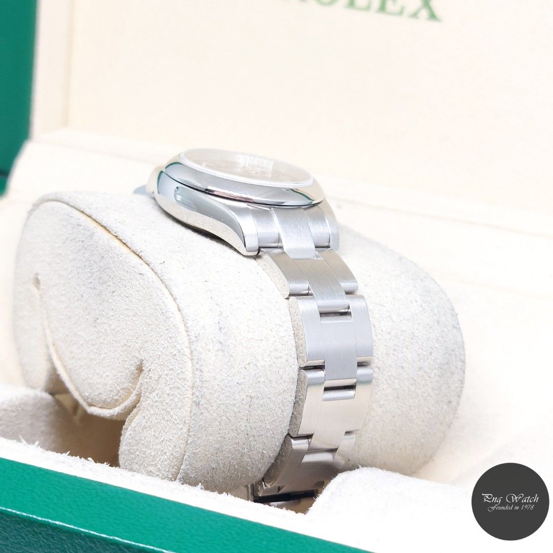 Rolex 26mm Black Dial Oyster Perpetual REF: 176200 (2009) (Category: Watches) located in Singapore. Submitted by pngwatchdealer (Listing ID 1455124192, Image 3). Description: [SPECIFICATIONS] **Watch comes in full option (Box and Card)** **Rehaut ring** **Factory caseback sticker intact** Brand: Rolex Model: Oyster Perpetual 26mm Black Arabic & Batons Dial (REF: 176200)(Z)(09)(O) Movement: Automatic (Self-Winding) Functions and Features: Hours, M