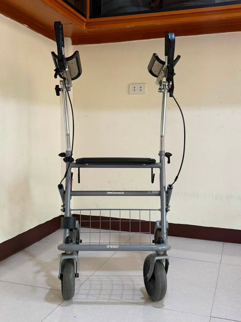 Rollator walker (Category: Medical Supplies & Tools) located in Cainta. Submitted by johnloyd.278 (Listing ID 1454966757, Image 2). Description: Made in Germany 🇩🇪 Imported Good as new were selling second hand items from Philippines its good as brand new and Not cheap quality We have many stocks Call me or chat po 095******22.