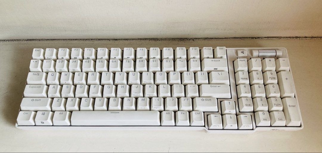 Royal Kludge RK 96 Keyboard (Category: Computer Keyboard) located in Manila. Submitted by daddythrifter (Listing ID 1454994608, Image 1). Description: Bought in Data Blitz Model: Rk96 Issue: magnetic handrest not included.