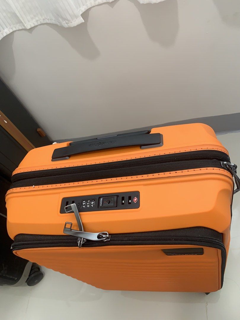 Samsonite hand carry luggage (Category: Luggage) located in Cebu City. Submitted by gejhex24 (Listing ID 1455035228, Image 2). Description: Original samsonite , cabin size pm for more picture Isang beses lng nagamit bagong bago pa.