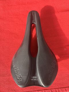 (Category: ) located in . Submitted by 2pots2pans (Listing ID 1454953637, Image 1). Description: .