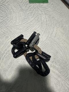 (Category: ) located in . Submitted by cheapcheapsalessg (Listing ID 1455127637, Image 1). Description: .