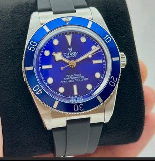 (Category: ) located in . Submitted by sg-watch-hub (Listing ID 1455086963, Image 1). Description: .