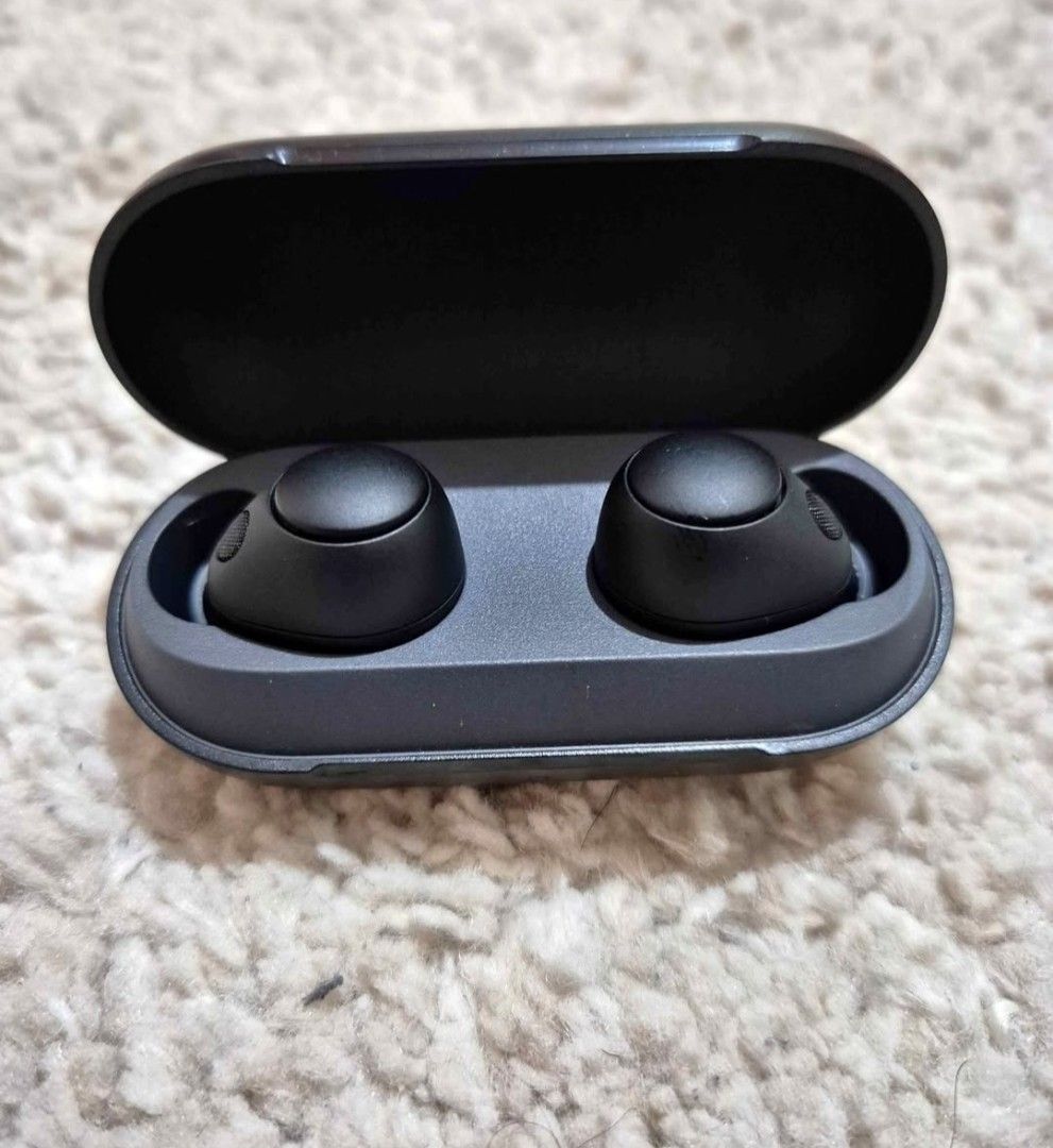 Sony WF C700N (Category: Earphones) located in Pasig City. Submitted by garciacarl78455 (Listing ID 1455128721, Image 2). Description: .