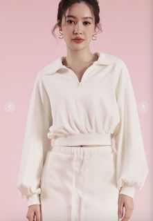 (Category: ) located in . Submitted by shopmywardrob.e (Listing ID 1455086522, Image 1). Description: .