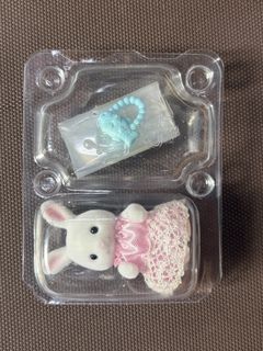 (Category: ) located in . Submitted by aeixyzi (Listing ID 1454995569, Image 1). Description: .