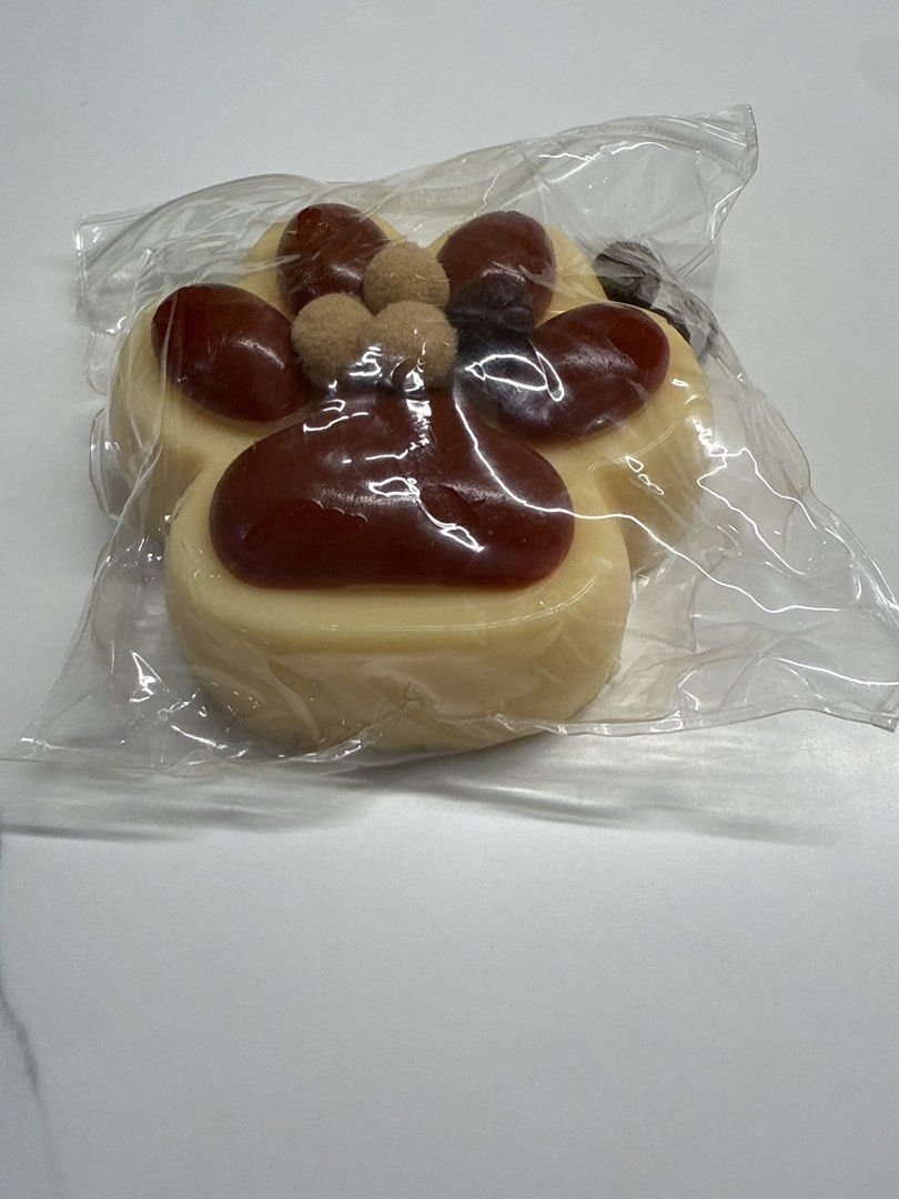 Taba squishy (Category: Plushies & Soft Toys) located in Singapore. Submitted by Behappy (Listing ID 1455071601, Image 1). Description: Soft and sticky Like a real Taba squishy .