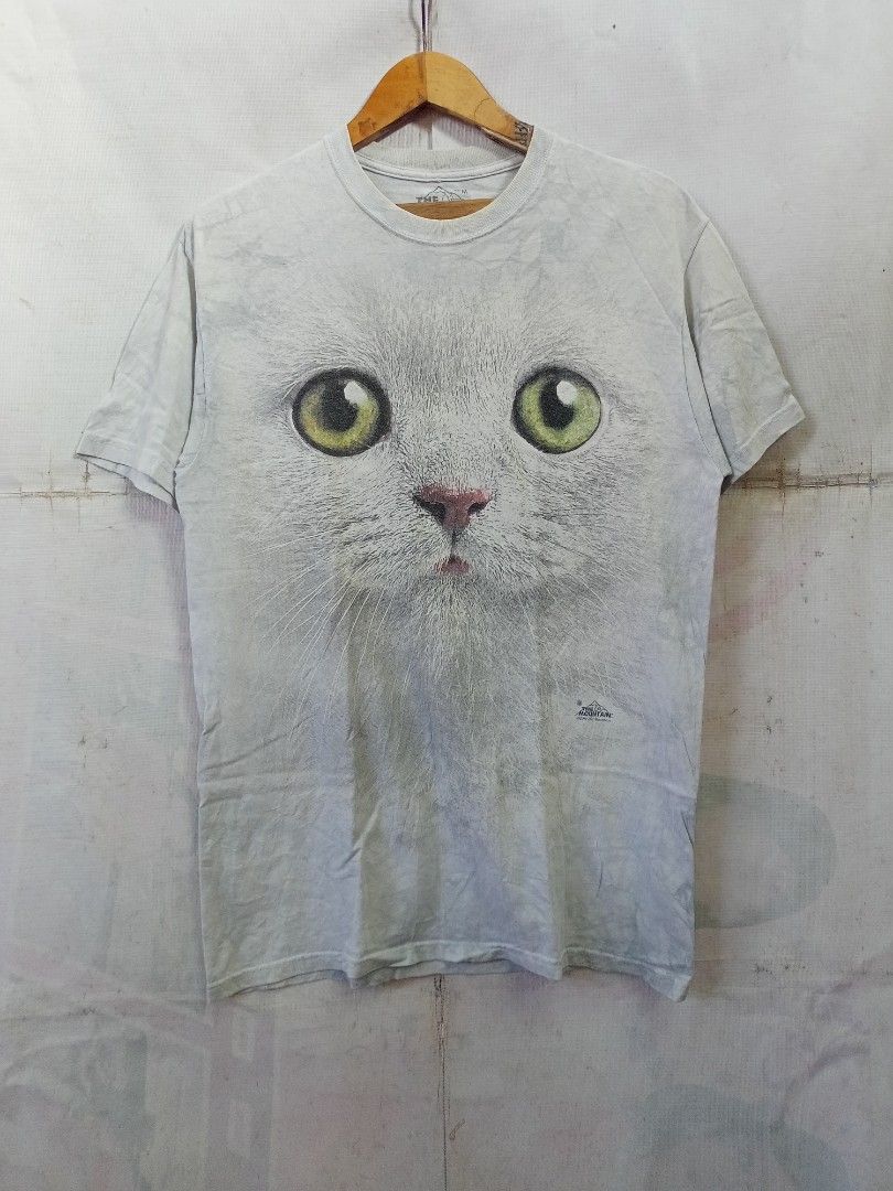 The Mountain White Cat Face T-Shirt (Category: Tshirts & Polo Shirts ) located in Quezon City. Submitted by kmbthrift19 (Listing ID 1455086413, Image 1). Description: FS THE MOUNTAIN TSHIRT IN EXCELLENT CONDITION PRICE IS STILL NEGOTIABLE JUST PM FOR MORE INFORMATION THANKS .