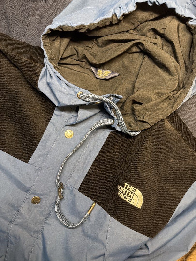 The North Face Blue Jacket with Black Accents (Category: Coats, Jackets and Outerwear) located in Manila. Submitted by D3CLUTTER (Listing ID 1455061367, Image 2). Description: The North Face Wind Breaker Blue Dimes: W 23 L 28 Sleeves L 25 ₱ 1,500 Message for more details and issues.
