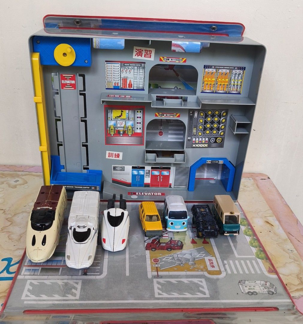 Toy car & train (Category: Vehicle & Diecast Models) located in Manila. Submitted by musichorn (Listing ID 1455038422, Image 2). Description: ⭐(Php 150 Take all)⭐ Toy car & train w/box Bawas gamit.
