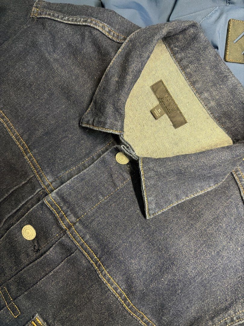 Uniqlo Dark Wash Denim Jacket (Category: Coats, Jackets and Outerwear) located in Manila. Submitted by D3CLUTTER (Listing ID 1455062195, Image 2). Description: Authentic Uniqlo Classic dark wash denim jacket Dimes: W 23 L 26 Sleeves L 24 ₱750 Message for more details and issues.