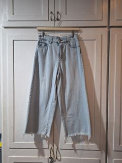 (Category: ) located in . Submitted by simplified_closetspace (Listing ID 1455045977, Image 1). Description: .