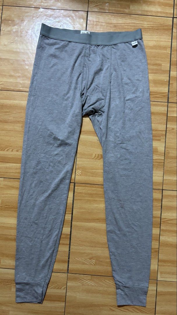 Uniqlo men's heattech inner leggings (Category: Activewear) located in Binan City. Submitted by rdgerevilla (Listing ID 1454963370, Image 1). Description: Uniqlo men's heattech inner leggings ₱400 Large on tag Like new No issue Location : Binan.