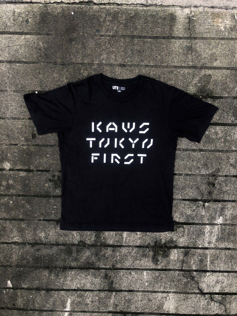 UNIQLO X KAWS (Category: Activewear) located in Mabalacat. Submitted by makithrift30 (Listing ID 1455047339, Image 1). Description: DIMES: 21.5x26.5 CONDITION: 9.8/10 COLOR RATE: 9.8/10 ISSUE: NEEDWASH .