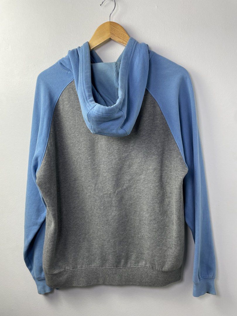 Univesity hoodie Unc Ucla (Category: Hoodies) located in Makati City. Submitted by uspence (Listing ID 1455070923, Image 2). Description: Univesity hoodie Unc Ucla Bruins Item is in Good Condition Size: Large No tags 27” Length 22” chest armpit to armpit Shipping: j&t / ggx/ lalamove .