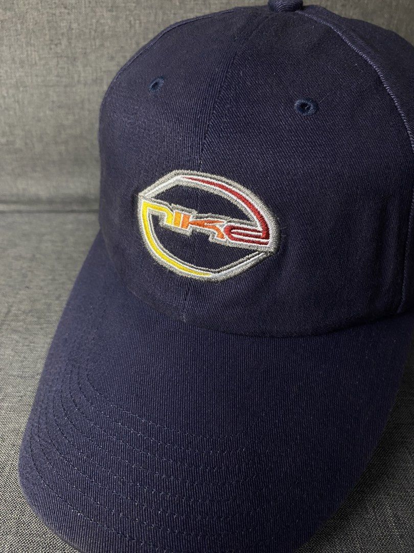 VINTAGE Y2K NIKE ADJUSTABLE CAP (Category: Caps & Hats) located in Marikina City. Submitted by ilayastreetarchives_ (Listing ID 1455104057, Image 2). Description: VINTAGE 2000s NIKE CAP OSFA / One Size Fits All Condition: good 9/10 Issues: none Color Rate: 9/10 or better color may vary due to lighting M/Mine: 699 php + sf Marikina City, Ph.