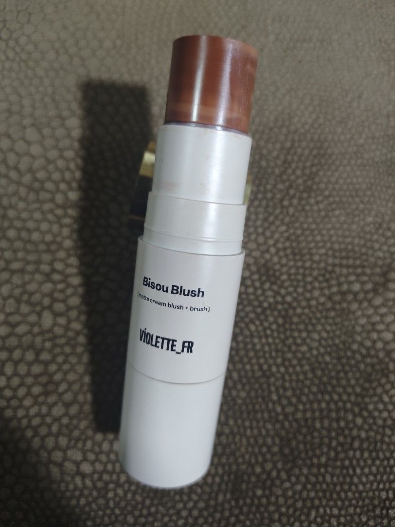 Violette Fr Bisou Blush (Category: Makeup) located in Cabanatuan. Submitted by tsuu08 (Listing ID 1455097602, Image 2). Description: Shade: Marnie.