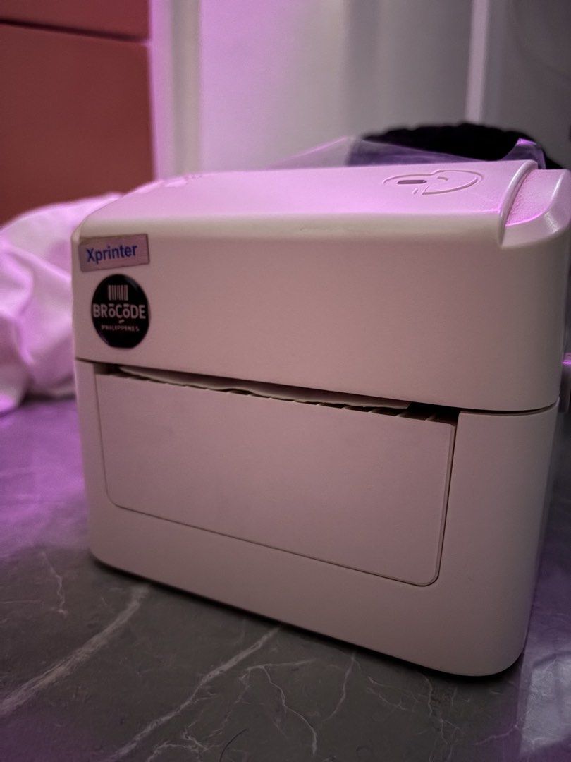 Xprinter XP-420B Thermal Label Printer USB+Bluetooth (Category: Printers, Scanners & Copiers) located in Marikina City. Submitted by sapphicinch (Listing ID 1455061720, Image 3). Description: - Xprinter XP-420B Thermal Label Printer - Connectivity: USB and Bluetooth - Power Input: 24V, 2.5A - Comes with a roll of labels - Ideal for shipping labels and product tags.