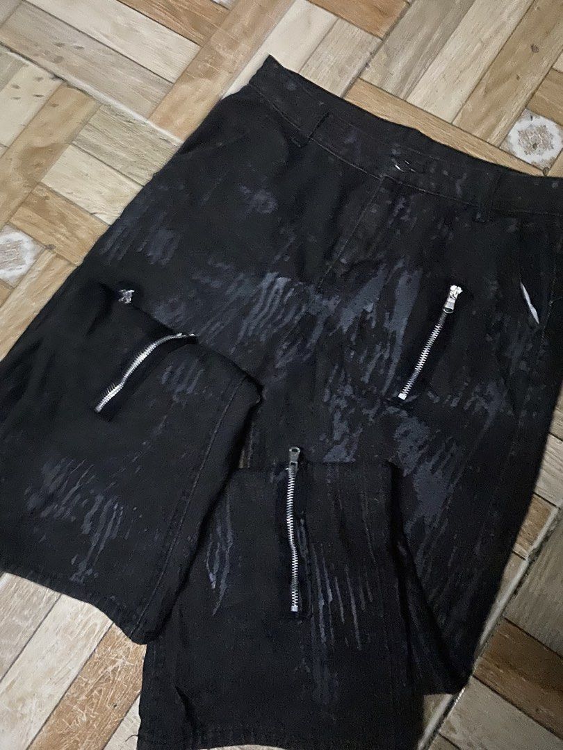 Y2K Archive like fashion flared pants (Category: Jeans) located in Manila. Submitted by knives.finds (Listing ID 1455047641, Image 3). Description: W 28 - 29 L 39 Thigh 11 Leg Op. 10 500 Free Shipping .