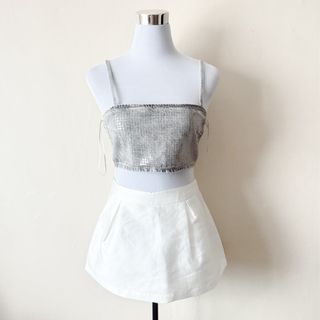 (Category: ) located in . Submitted by rosywardrobe (Listing ID 1455089782, Image 1). Description: .