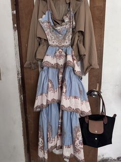 (Category: ) located in . Submitted by gwolfwardrobe (Listing ID 1454978880, Image 1). Description: .