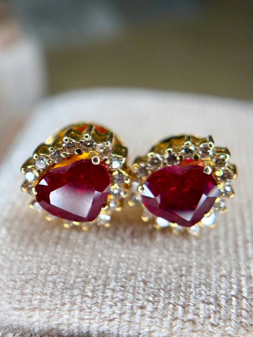 14K Gold Ruby & Diamond Set (Category: Earrings) located in Baguio. Submitted by asna_taku (Listing ID 1455222265, Image 2). Description: ❤️ A Classic That Never Goes Out of Style ❤️ Make a statement with this elegant 14K Gold Ruby & Diamond Set featuring richly colored heart-shaped rubies surrounded by sparkling diamond halos. A timeless design that symbolizes love, passion, and elegance. ✨ Ruby & Diamond Earrings + Pendant Set ❤️ Heart-Shaped R