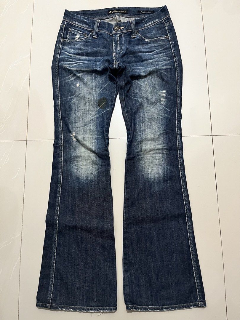 2000’s BUCKAROO MUD WASHED WHISKERED BUTTERFLY FLARED JEANS (Category: Luxury Apparel) located in Cagayan de Oro. Submitted by middlesosa (Listing ID 1455184180, Image 1). Description: 2000’s BUCKAROO MUD WASHED WHISKERED BUTTERFLY FLARED JEANS SIZE 27 - 29 FITTINGS WAIST - 14.5 inches LENGTH - 40 inches INSEAM - 31 inches LEG OPENING - 9.5 inches THIGH - 9.5 inches RISE - 8.5 inches 1k pesos.