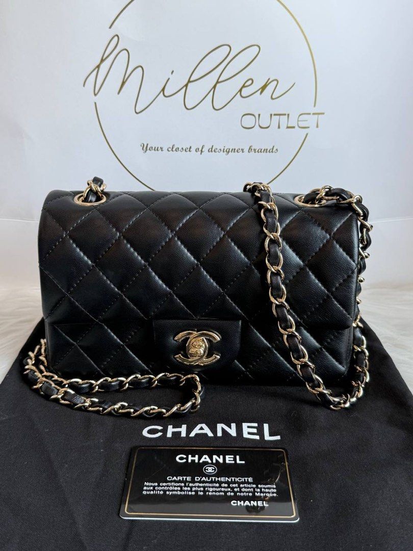 💯 Authentic Chanel Mini Rectangular (Category: Bags & Wallets) located in Kuala Lumpur. Submitted by millen.readystock (Listing ID 1455286183, Image 1). Description: 🤩 Very Excellent Condition ! 🛍️ Chanel Mini Rectangular Size: 30 x 24 x 15cm 💟 @millen.readystock is a genuine luxury brands seller since 2015 with 100% Authenticity Guaranteed or full refund if found inauthentic. All items listed have undergone stringent authenticity checks. 💟@