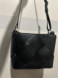 (Category: ) located in . Submitted by chaehyungwon (Listing ID 1455297180, Image 1). Description: .