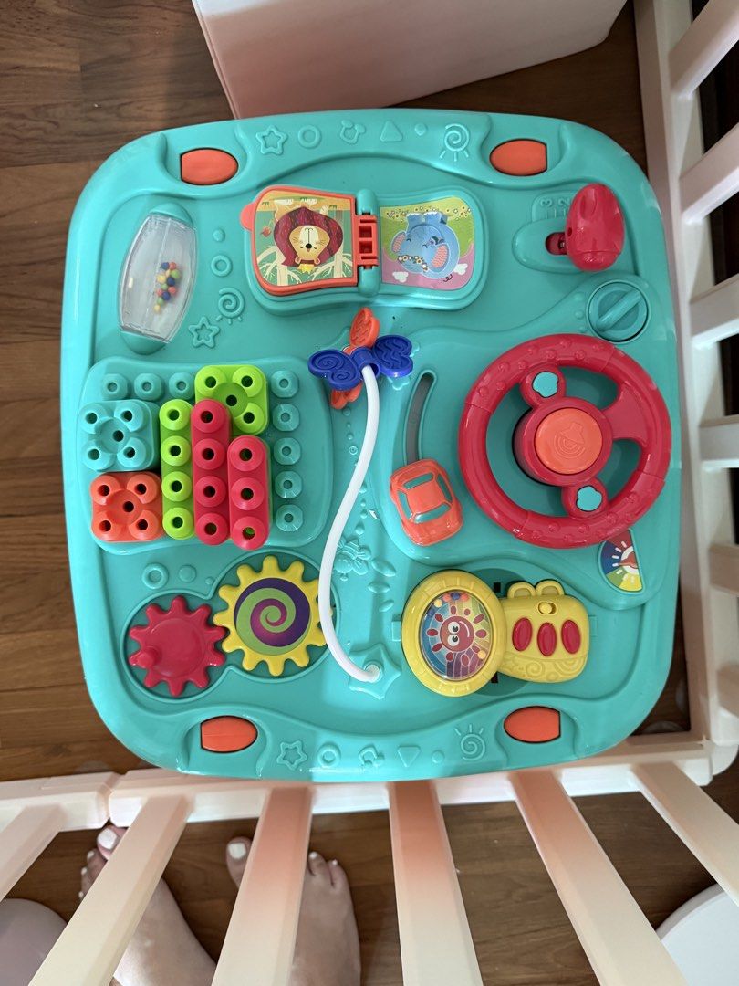 Activity table (Category: Infant Playtime) located in Singapore. Submitted by shaynawoon (Listing ID 1455202636, Image 2). Description: Selling because got people gifted a new activity table relatively new only play loosely for 1 month .