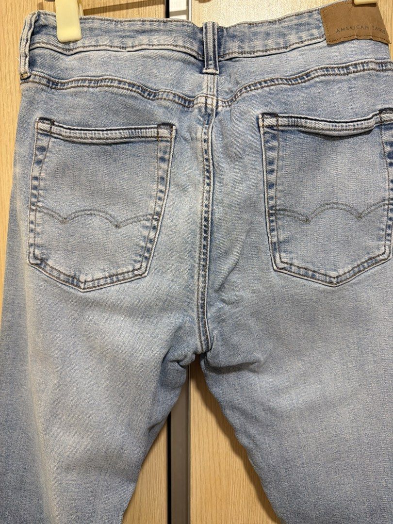 American Eagle Light Wash Straight Leg Jeans (Category: Jeans) located in Pasig City. Submitted by mrssalapi (Listing ID 1455159748, Image 3). Description: - American Eagle light wash straight leg jeans - Classic five-pocket styling - Subtle patterned detail down the side of the legs - Comfortable for everyday wear - Perfect addition to your denim collection.