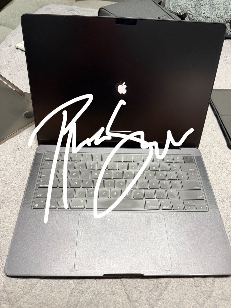 Apple MacBook Pro M4 Pro Chip 24gb Ram 512gb (Category: Laptops & Notebooks) located in Manila. Submitted by zealdragon-ef7b (Listing ID 1455258234, Image 3). Description: 💻 FOR SALE: MacBook Pro 14-inch M4 Pro — 24GB RAM / 512GB SSD — SPACE BLACK ✨ Apple MacBook Pro 14-inch (Nov. 2024) • M4 Pro Chip • 24GB Unified Memory • 512GB SSD Storage • 14.2-inch Liquid Retina XDR Display • 3024 × 1964 resolution • ProMotion technology • 12-core CPU / 16-