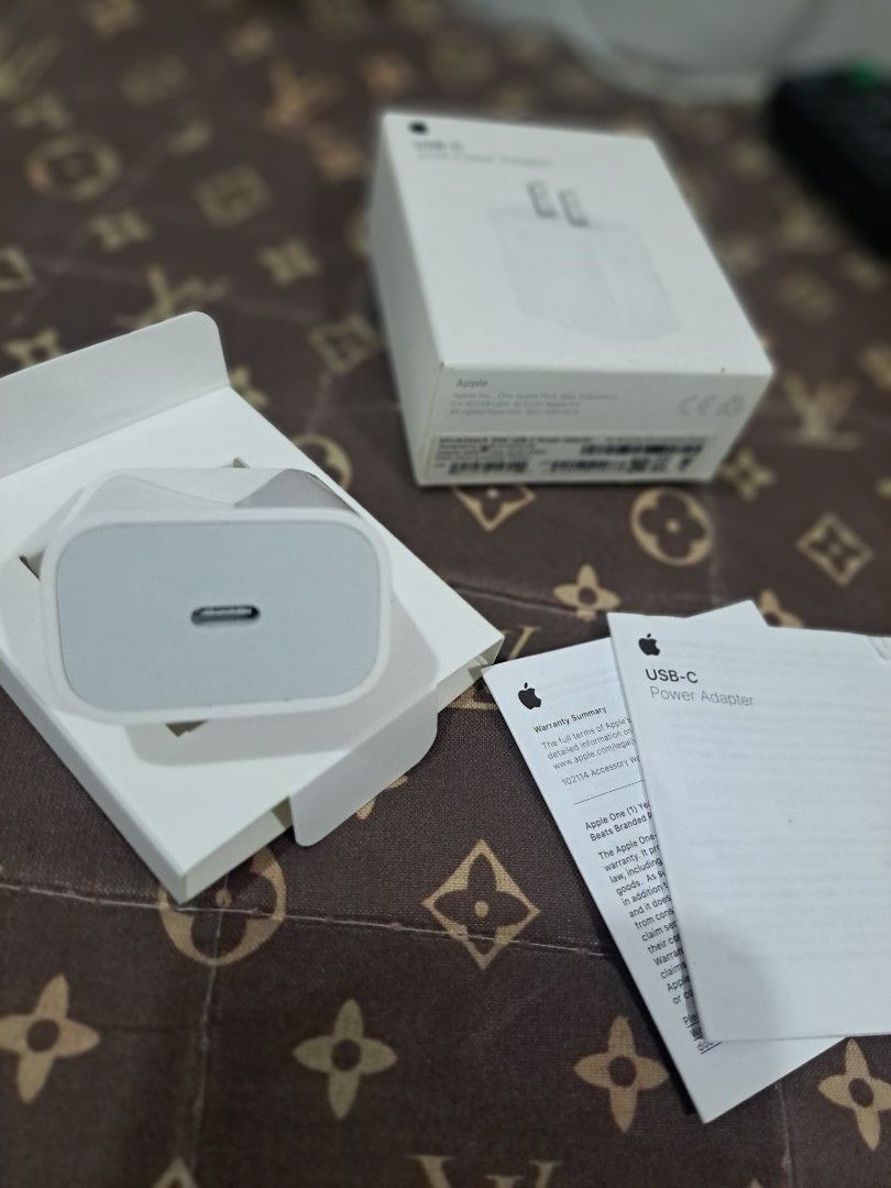 Apple USB-C 20W Power Adapter (Category: Chargers & Cables) located in Makati City. Submitted by lokaltisoy.1274 (Listing ID 1455262459, Image 3). Description: - Original Apple USB-C 20W Power Adapter - Fast charging capability - Compatible with various Apple devices - Includes original box and paperwork - Feel free to ask questions!.