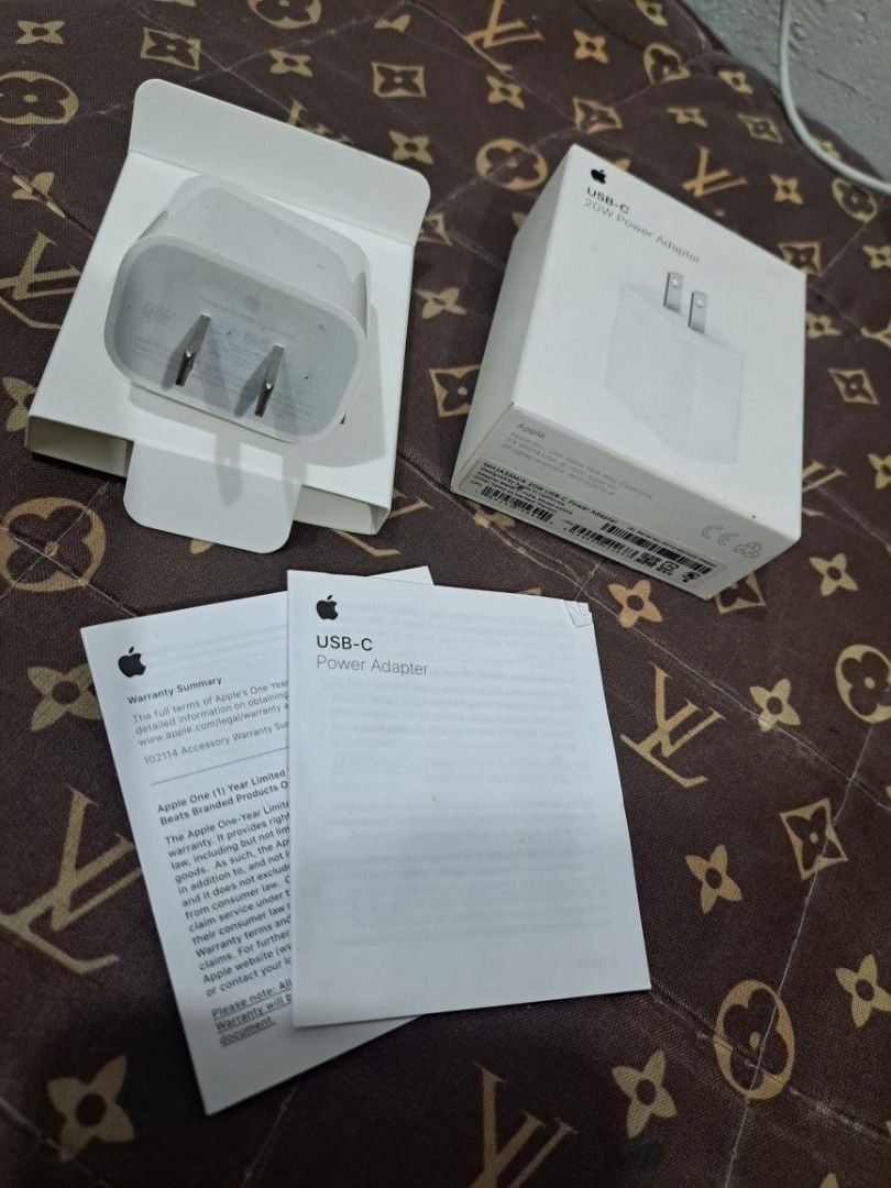 Apple USB-C 20W Power Adapter (Category: Chargers & Cables) located in Makati City. Submitted by lokaltisoy.1274 (Listing ID 1455262459, Image 2). Description: - Original Apple USB-C 20W Power Adapter - Fast charging capability - Compatible with various Apple devices - Includes original box and paperwork - Feel free to ask questions!.