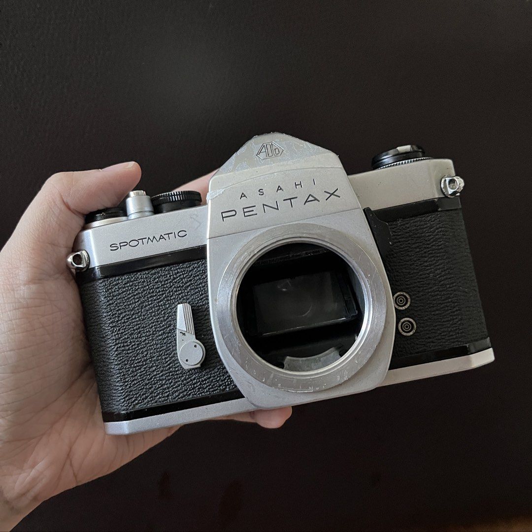 Asahi pentax spotmatic (Category: Cameras) located in Muntinlupa City. Submitted by on.repeeat (Listing ID 1455300726, Image 1). Description: Body only Negotiable The Spotmatic uses the famous M42 screw mount, so it can take many Takumar and other M42 lenses. .