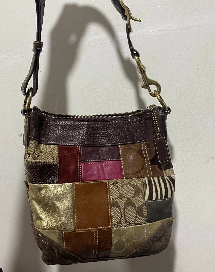 Authentic coach patchwork (Category: Shoulder Bags) located in Kuala Lumpur. Submitted by prelovedthingsbymiera (Listing ID 1455264907, Image 1). Description: .