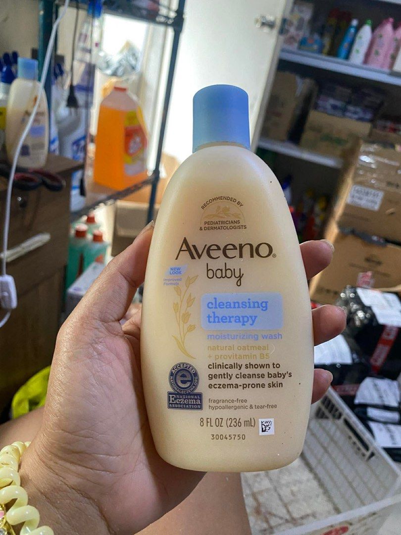 Aveeno Baby Cleansing Therapy Moisturizing Wash (Category: Baby Toiletries & Grooming) located in Pagsanjan. Submitted by jecay00 (Listing ID 1455220197, Image 1). Description: - Aveeno Baby Cleansing Therapy Moisturizing Wash - Contains natural oatmeal and provitamin B5 - Gently cleanses eczema-prone skin - Fragrance-free, hypoallergenic, and tear-free - Recommended by pediatricians and dermatologists - 8 fl oz bottle.