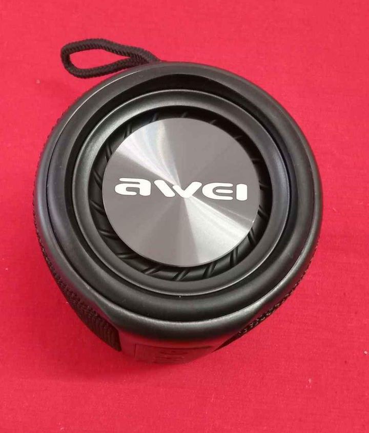 Brandnew awei Portable Outdoor Wireless Speaker (Category: Soundbars, Speakers & Amplifiers) located in Taytay. Submitted by joselaquino (Listing ID 1455316942, Image 3). Description: - Awei Y310 Mini Portable Wireless Speaker - Supports TWS Play for stereo sound - IPX6 Waterproof level for outdoor use - Dual speakers, 10W total power (5W x 2) - Includes strap for easy carrying - Ideal for music on the go.