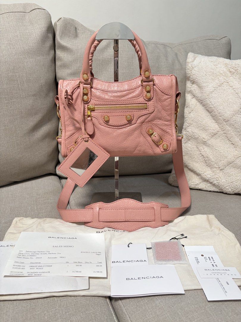 Balenciaga mini city (Category: Luxury Bags & Wallets) located in Las Pinas. Submitted by lovedmnl (Listing ID 1455159699, Image 1). Description: With dustbag, Cards, And invoice I DONT TRANSACT WITH NEWLY OPENED CAROUSEL PAGE SORRY .